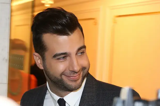 Отец Ивана Урганта заявил о возвращении сына в Россию: “С ума посходили”