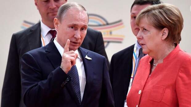 WP: в интернете гадают — что такого сказал Путин, что Меркель закатила глаза?