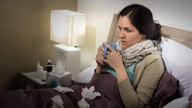 Отоларинголог предупредил о риске болезни сердца из-за боли в горле