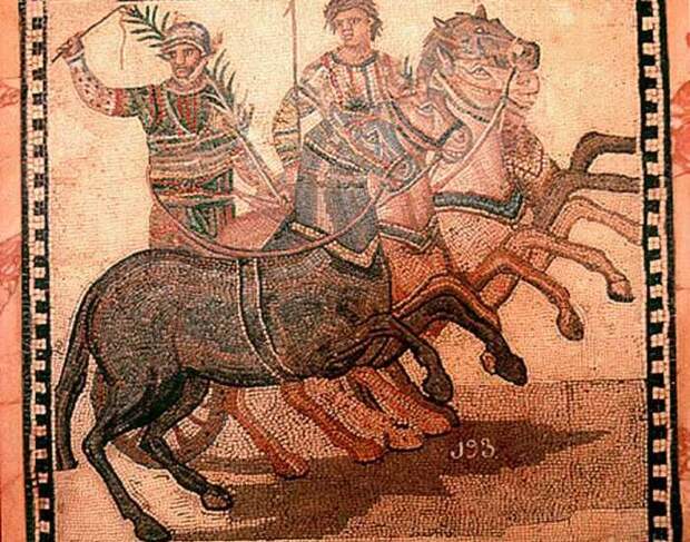 Победитель римских гонок на колесницах.