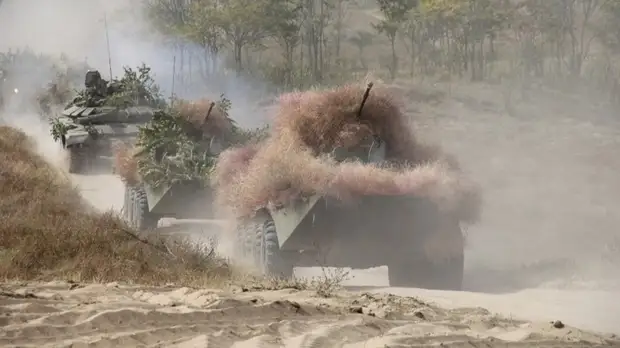 Мотострелки ЮВО совершают марш из Ставрополья в Крым в рамках учений