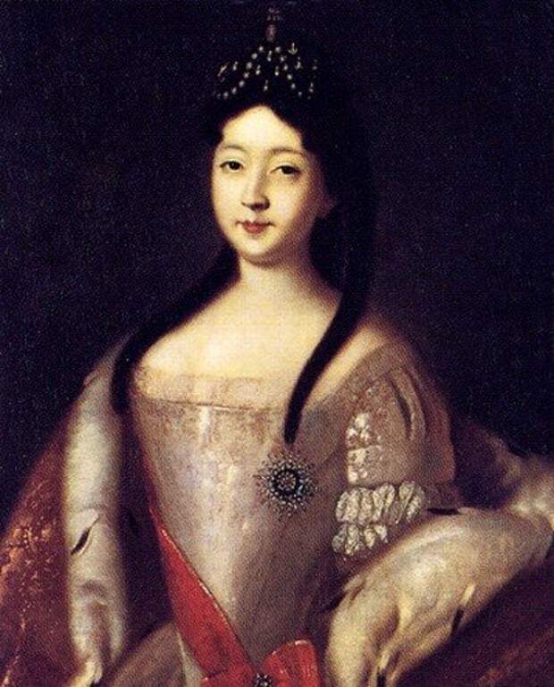 Цесаревна Анна Петровна, родная сестра Елизаветы, мать Петра III