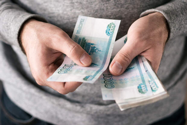В Казани женщина лишилась 11 млн рублей, пытаясь вступить в чат дома