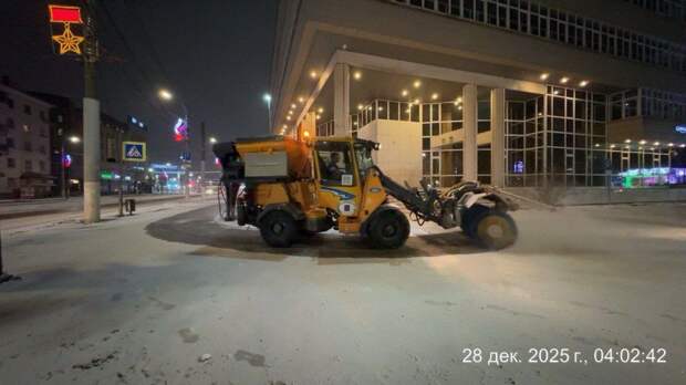 Ночью 28 декабря из центральной части Тулы вывезли около 240 кубометров снега
