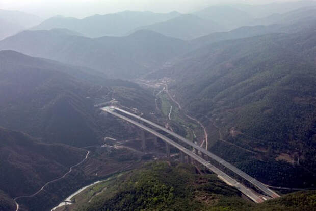 Замминистра транспорта КНР рассказал о строительстве автодорог в Китае