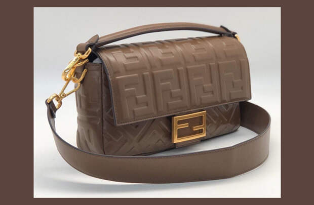 Сумка Fendi.