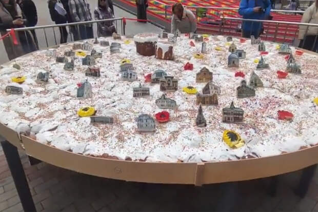 В российском регионе приготовили 600-килограммовую «Царь-Пасху»