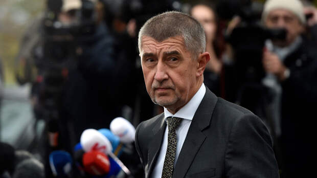 Чешский премьер призвал коллег по ЕС поддержать дипломатическую "войну" с Россией