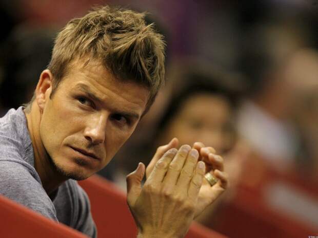 http://daler.ru/pictures/1/2560x1920/Devid-Bekhem-9207.jpg