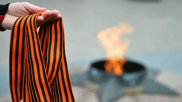 Нижегородские волонтёры провели памятную акцию в День неизвестного солдата