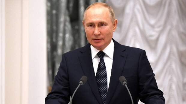 Бывший генсек НАТО Робертсон вспомнил пугающую шутку Путина про штаб Альянса
