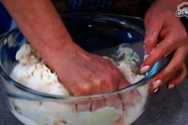 Классические грузинские хинкали с мясным фаршем и специями: шаг 2