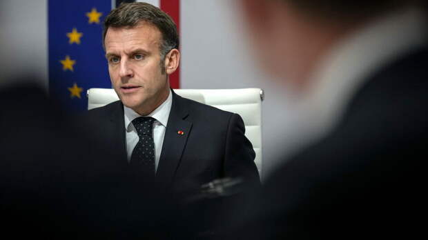 Восемь стран присоединились к концепции "ядерного зонтика" Макрона