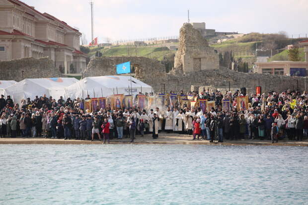 Крещенские богослужения и купания пройдут в Херсонесе Таврическом 18 и 19 января
