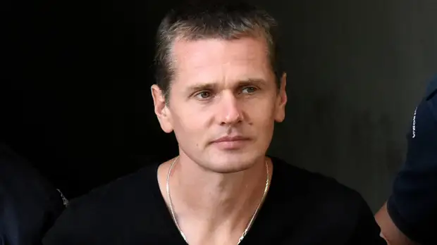 Осуждённый во Франции Винник готов начать новую голодовку