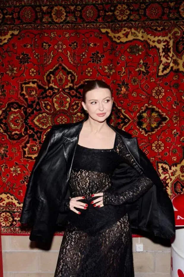 Алёна Лендер