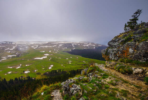 Плато Лаго-Наки на Западном Кавказе