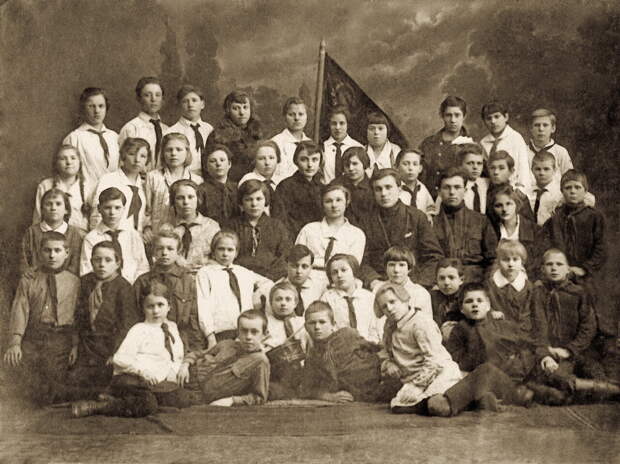 1923 год. Ливенские пионеры