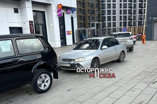 "Осторожно, Москва": в Подмосковье банда подростков нападает на жителей ЖК