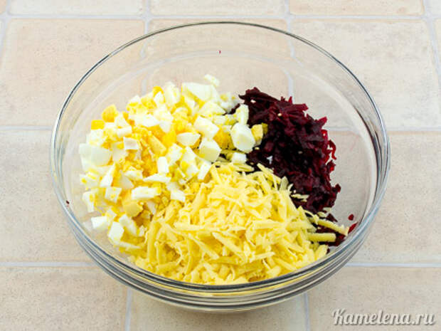 Салат со свеклой и сыром — 3 шаг