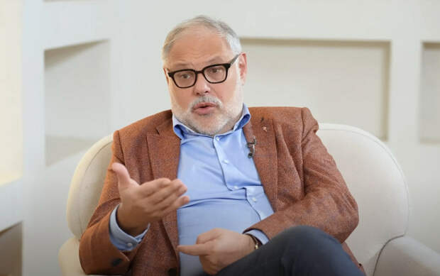 Грядет финансовый армагеддон. Михаил Хазин рассказал как спасти свои деньги в непростых условиях