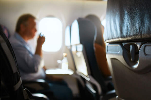 Глава Минтранса: срок запрета на полеты для авиадебоширов увеличат до 3 лет