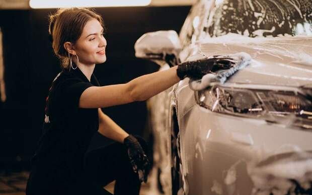 В РФ водители перешли на самостоятельный уход за своими авто