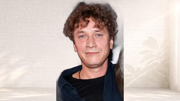 Звезда «Аритмии» пережил отчисление из ГИТИСа и два развода, но нашел счастье в 40 лет: Александр Яценко: «Жил буквально в поезде», чтобы получить диплом, а теперь воспитывает троих сыновей