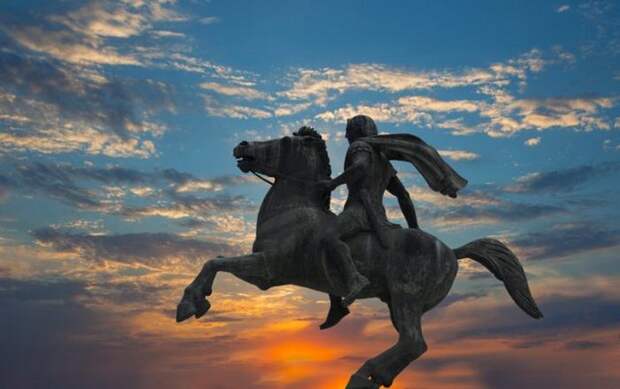 Скульптура Александра Македонского.