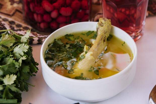 Вкуснее супа просто нет: как приготовить шурпу с ароматным и насыщенным бульоном