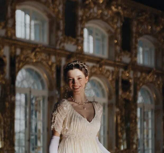 Актриса Полина Гухман сыграет Наташу Ростову в "Войне и мире" Андреасяна