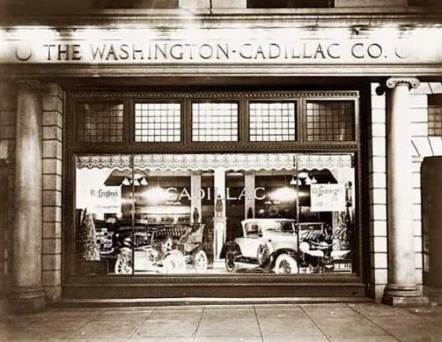 Первый в Нью-Йорке магазин по продаже автомобилей Cadillac. история, события, фото