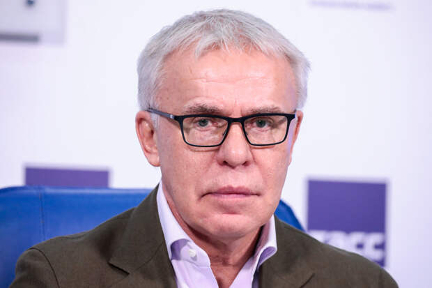 Фетисов объяснил драки российских вратарей в НХЛ