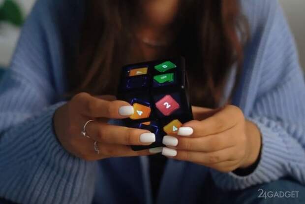 В России создали игровую консоль в виде интерактивного кубика Рубика