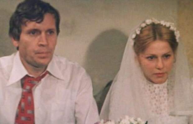Кадр из фильма *Молодая жена*, 1978 | Фото: kino-teatr.ru
