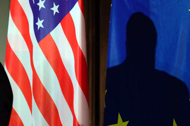 Джонсон: Европа находится в отношениях с США в положении жены, которую бьет муж