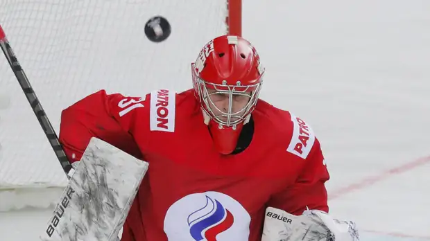 Мышкин назвал лотереей выбор между Бобровским и Самоновым в матче с Канадой