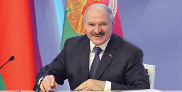 Шах и мат белорусской оппозиции: Лукашенко заморозил спорный декрет