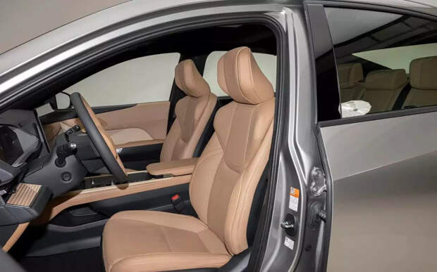 На рынок вышел совершенно новый седан Lexus ES: подробности