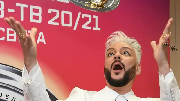 Суд в Москве прекратил производство по дорожным штрафам Киркорова