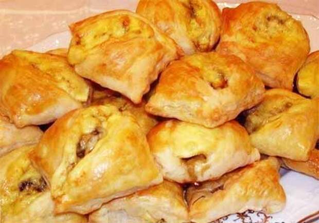 закусочные пирожки с грибами и сыром