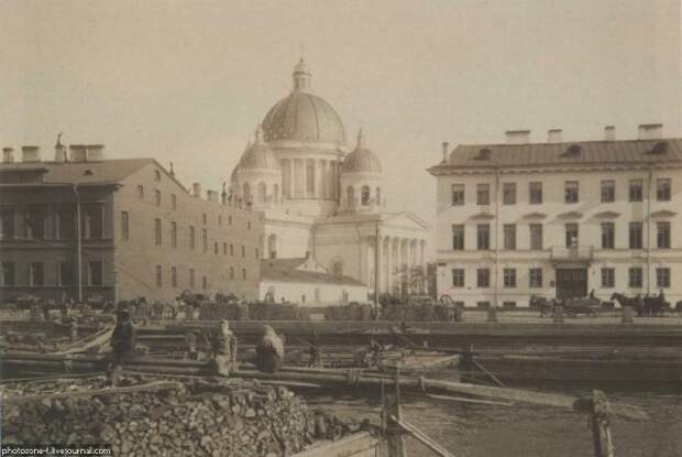 Вид на Троицко-Измайловский собор 1903