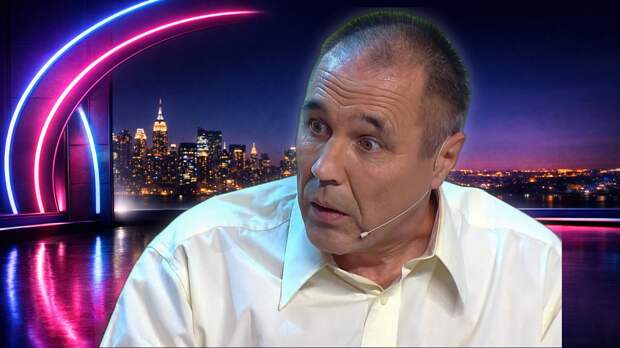 Развод и 23 года разницы: 60-летний Дмитрий Соколов из «Уральских пельменей» нашёл «лучший подарок в жизни»