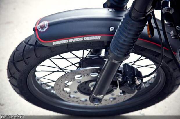 Мотоцикл Hawkized Triumph от Роланда Сэндса