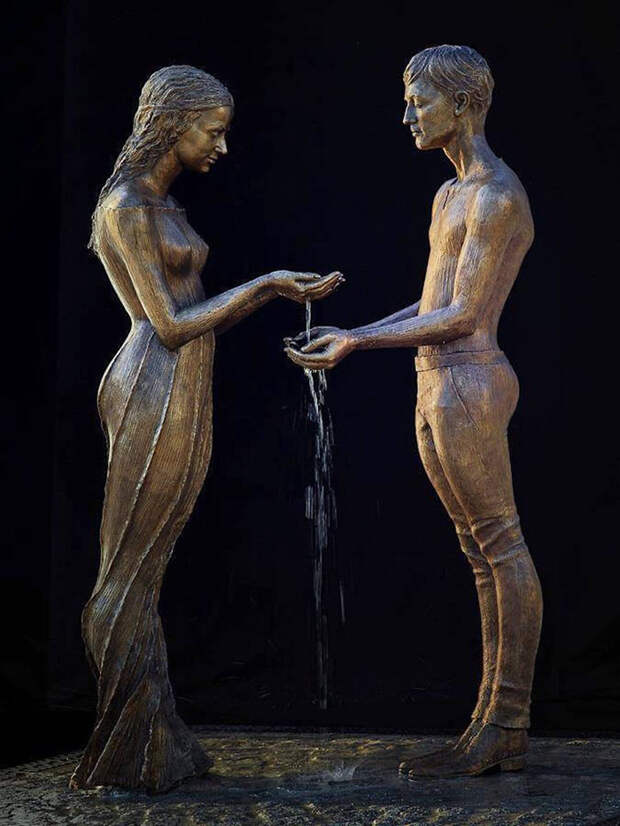 Польский скульптор творит потрясающие скульптуры, частью которых является вода