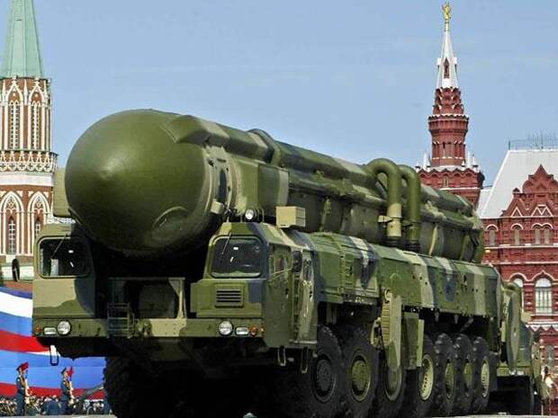 Военной мощи РФ может противостоять только одна страна мира - американские эксперты Военной мощи РФ может противостоять только одна страна мира - американские эксперты