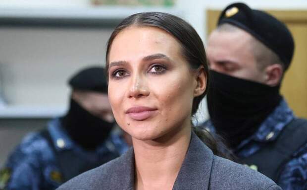 Дело блогерши Лерчек закрыто: долги погашены, уголовное преследование приостановлено из-за болезни