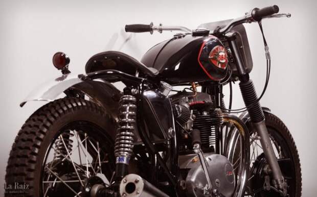 0008-BSA07 BSA 650 Молния от мастерской La Raiz Motorcycle.