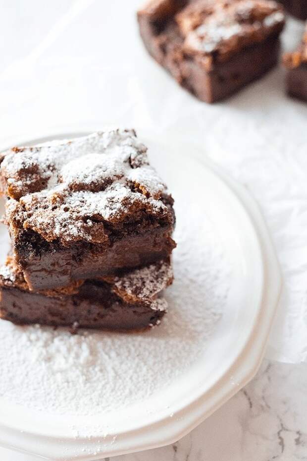 Chocolate Magic Custard Cake