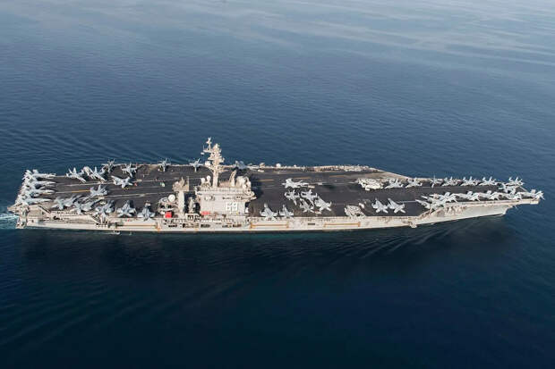 Второй за полтора месяца пожар на атомных авианосцах ВМС США
